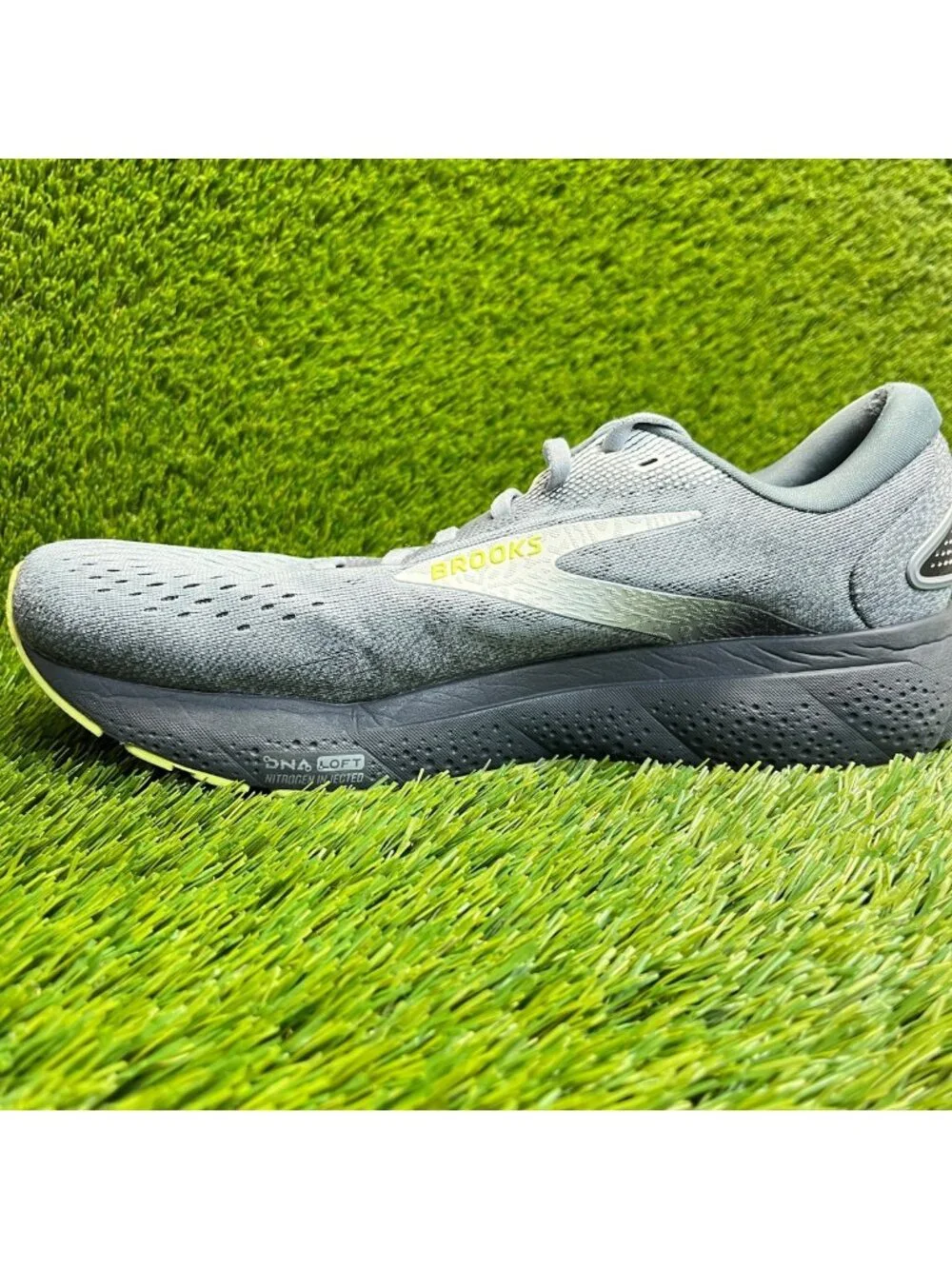 Brooks seller notes